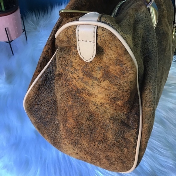 Michael Kors LTD Grayson LG Soft distressed bag & Wallet Set - Picture 5 of 11